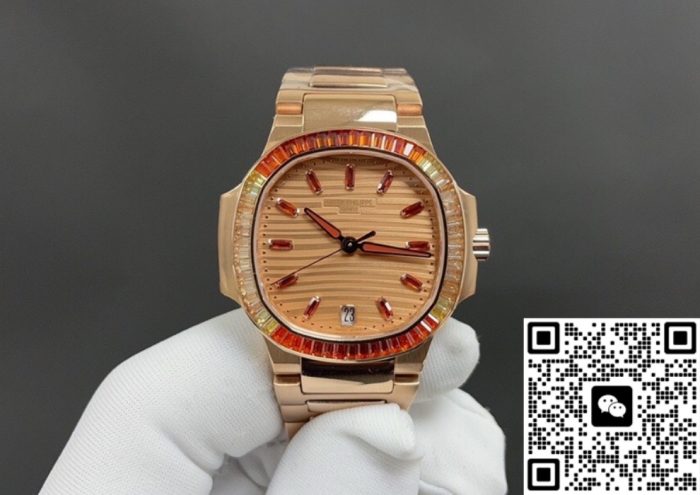Replica Patek Philippe Nautilus 7118-1300R-001 GR factory rose gold dial - Image 2