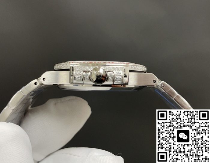 Replica Patek Philippe Nautilus 7118-1452G-001 GR factory full diamond dial - Image 5
