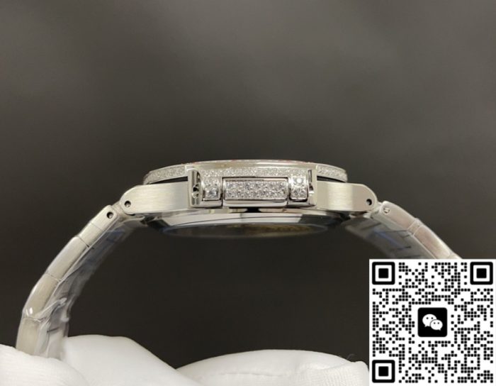 Replica Patek Philippe Nautilus 7118-1452G-001 GR factory full diamond dial - Image 6