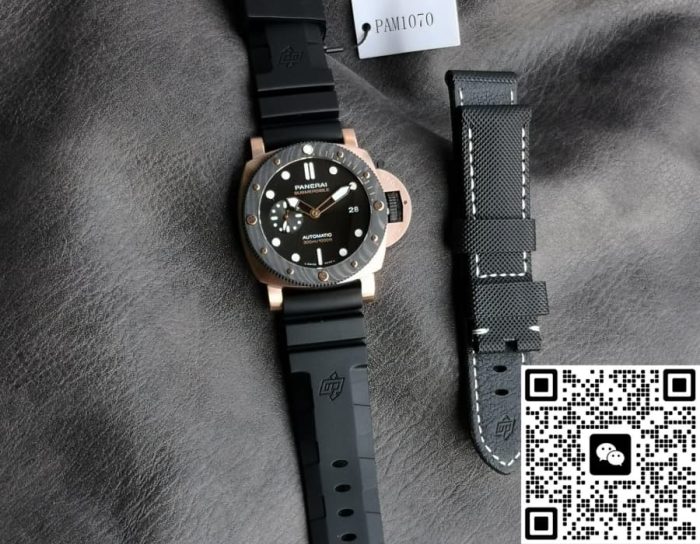 Replica Panerai Submersible PAM00684 VS Factory Rubber Strap - Image 3