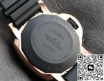 Replica Panerai Submersible PAM00684 VS Factory Rubber Strap - Image 9