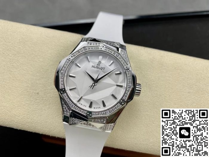 Replica Hublot Classic Fusion 550.NS.2200.RW.1804.ORL20 HB Factory Rubber Strap - Image 5