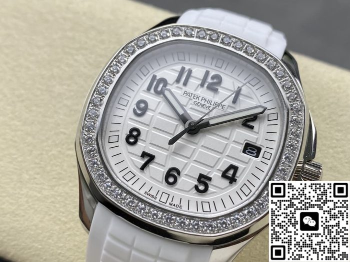 Replica Patek Philippe AQUANAUT 5267/200A-010 GR Factory White dial - Image 3
