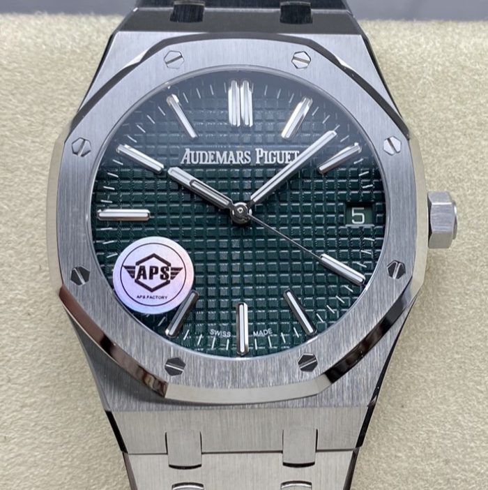 Replica Audemars Piguet Royal Oak 15510ST.OO.1320ST.09 APS factory V2 Army green dial - Image 1