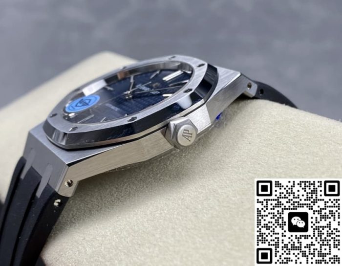 Replica Audemars Piguet Royal Oak 15500ST.OO.1220ST.01 APS factory V3 Blue Dial - Image 5